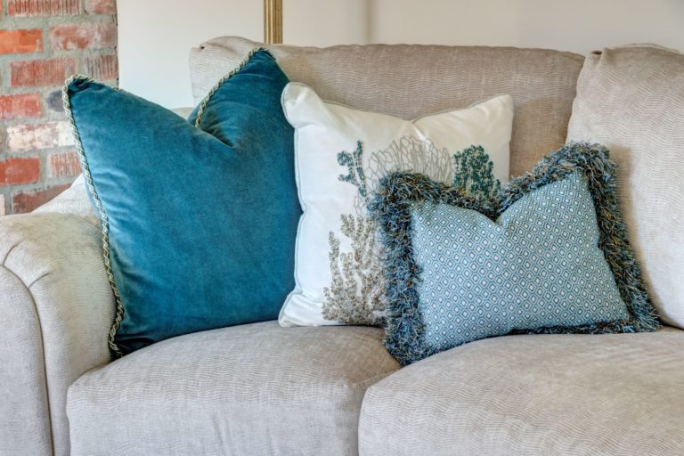 Pillows Mandana
